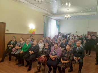 "В жизни каждого важна и нужна мама"